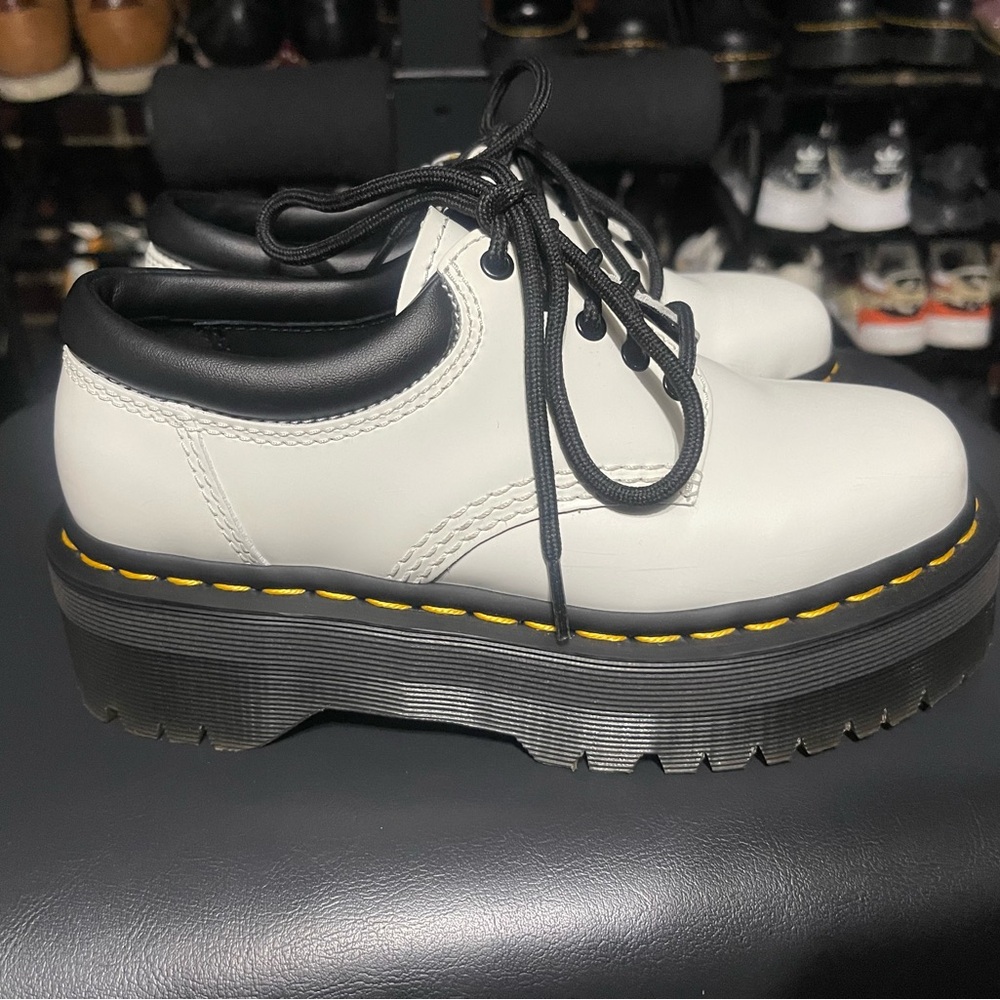 Women dr marten size 5